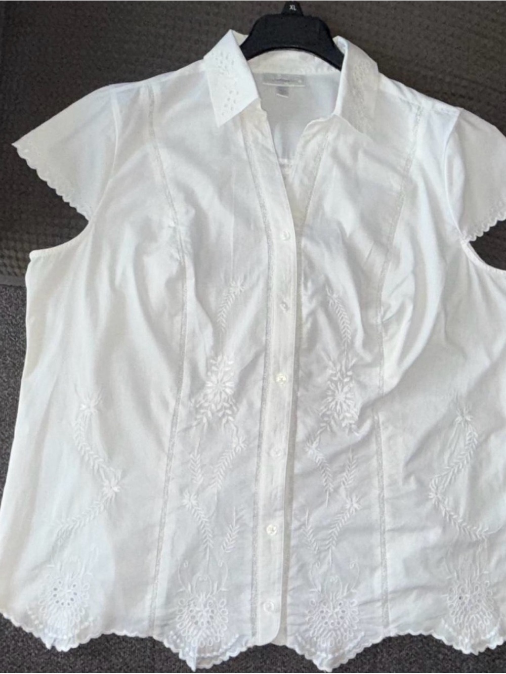 Dress Barn White Embroidered Short-Sleeve Button-Down Blouse